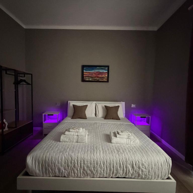 Neni's Rooms - Double Room with Balcony - 4