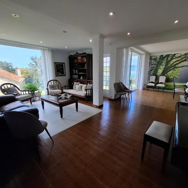 Casa con vistas al mar con terreno en Pontevedra - Casa de 6 dormitorios - 43