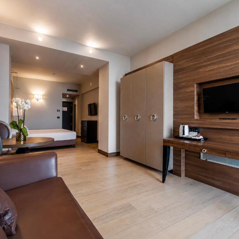 Waldorf Suite Hotel - Suite con Vista Mare - 5
