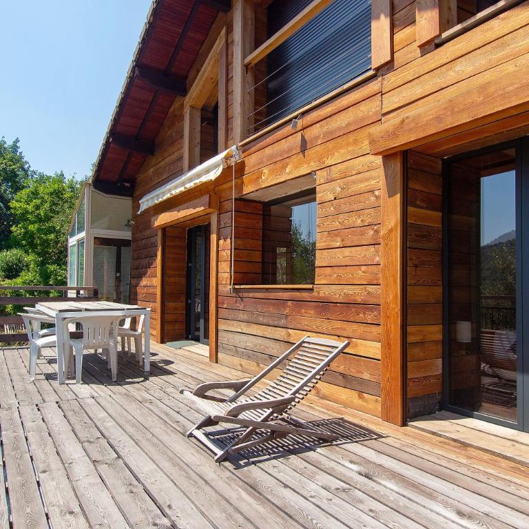 Gite Les Grillons - Appartement 2 Chambres avec Vue sur la Montagne - 1