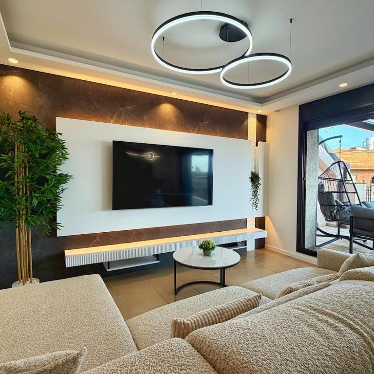 Stunning Penthouse with Rooftop terrace & Pool - Appartement 3 Chambres - 9
