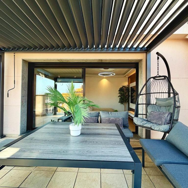 Stunning Penthouse with Rooftop terrace & Pool - Appartement 3 Chambres - 13