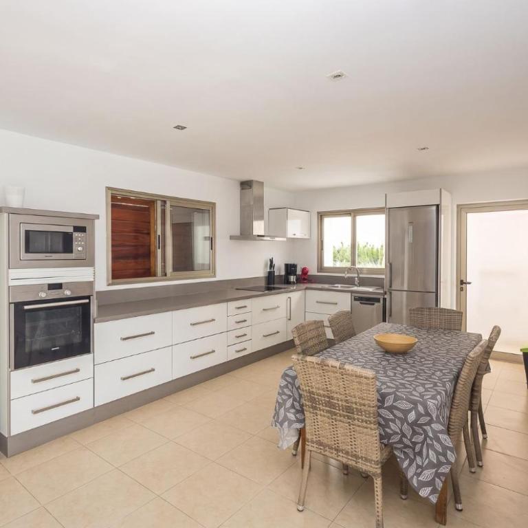GuestReady - Tarantos Sea View and Pool - Villa - 47