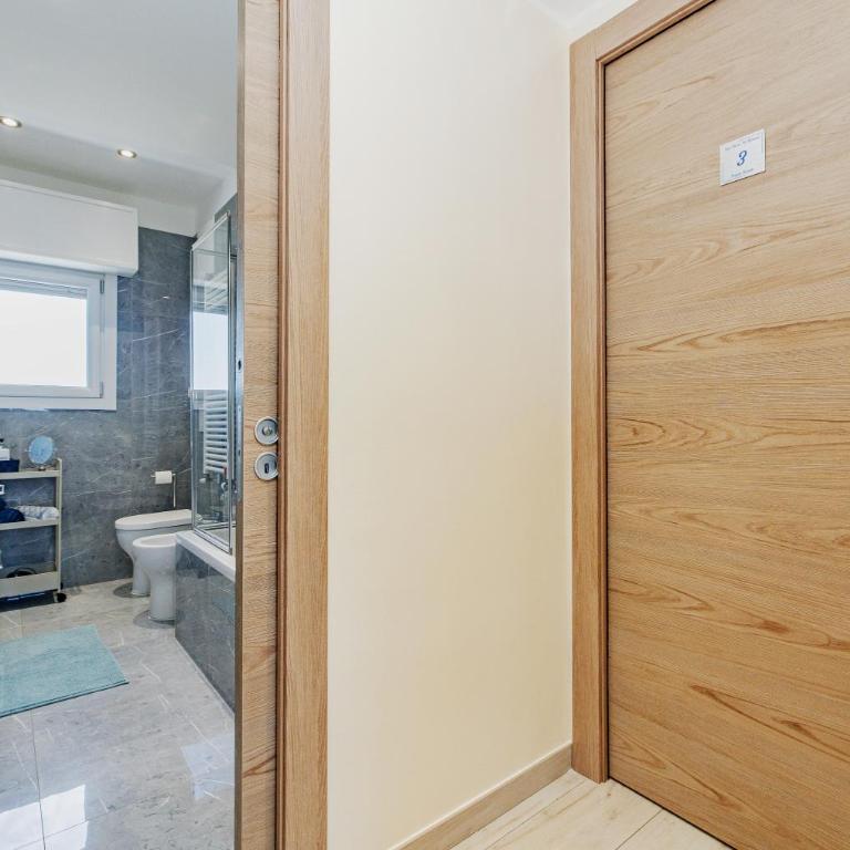 Top Floor 16 Milano - Affitti Brevi Italia - Basic Triple Room with Shared Bathroom - 10