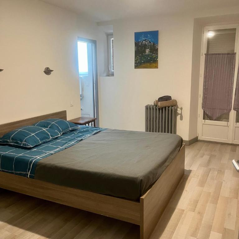 Appartement spacieux approx 125 m2 pour 8 personnes a Modane - Appartement 3 Chambres avec Vue sur la Montagne - 43