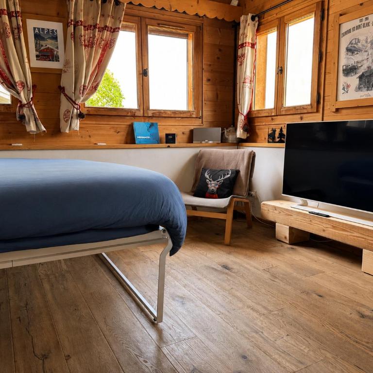 Chalet cosy proche Tramway du Mont-Blanc et centre - Chalet - 7