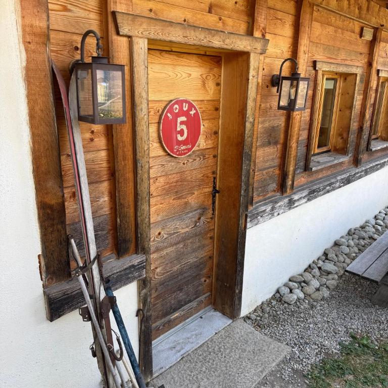 Chalet cosy proche Tramway du Mont-Blanc et centre - Chalet - 31