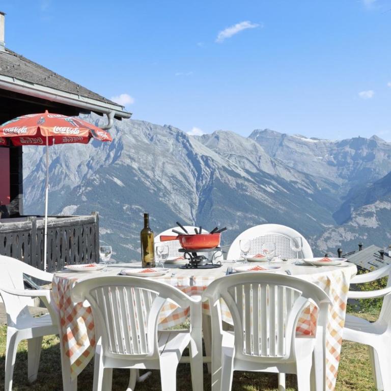 Chalet rustique avec parking privé et terrasse - Apartment mit 3 Schlafzimmern - 23