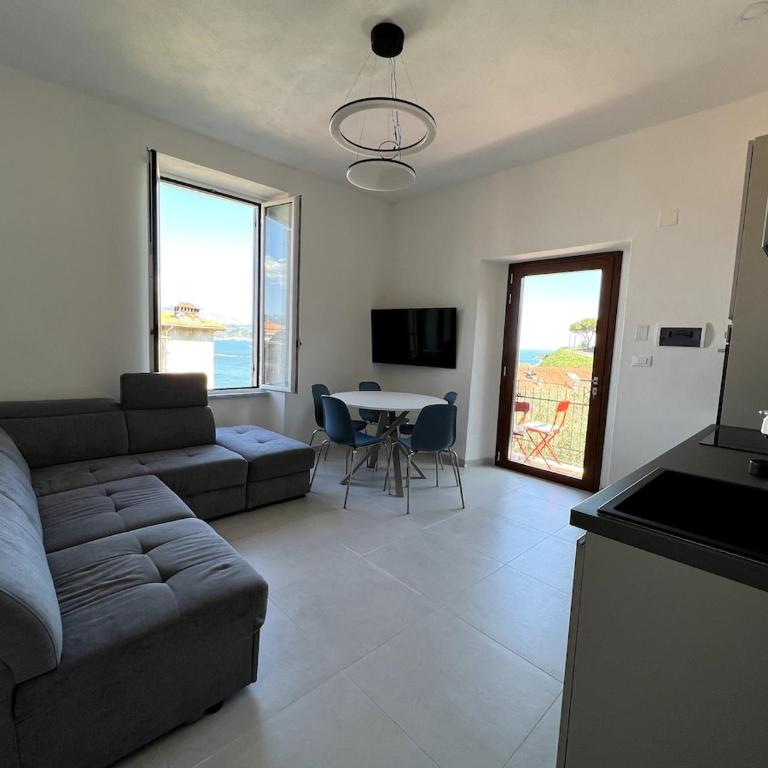 Sea View Recently Renovated - Appartamento con 2 Camere da Letto - 23
