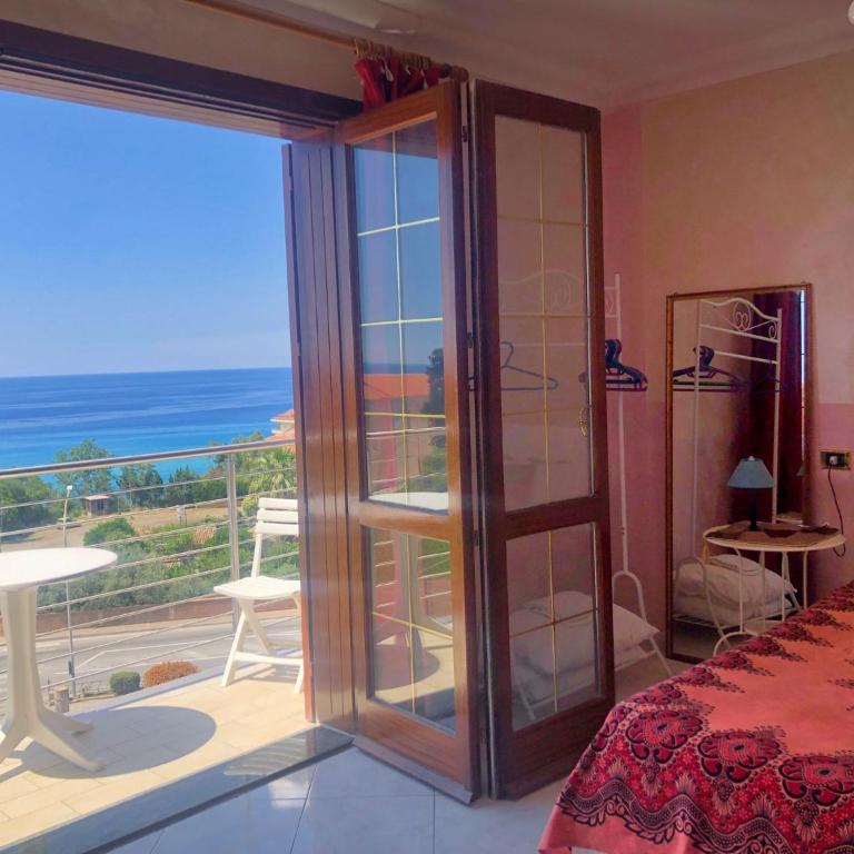 Cinnamon Inn - Appartamento con Vista Mare - 1