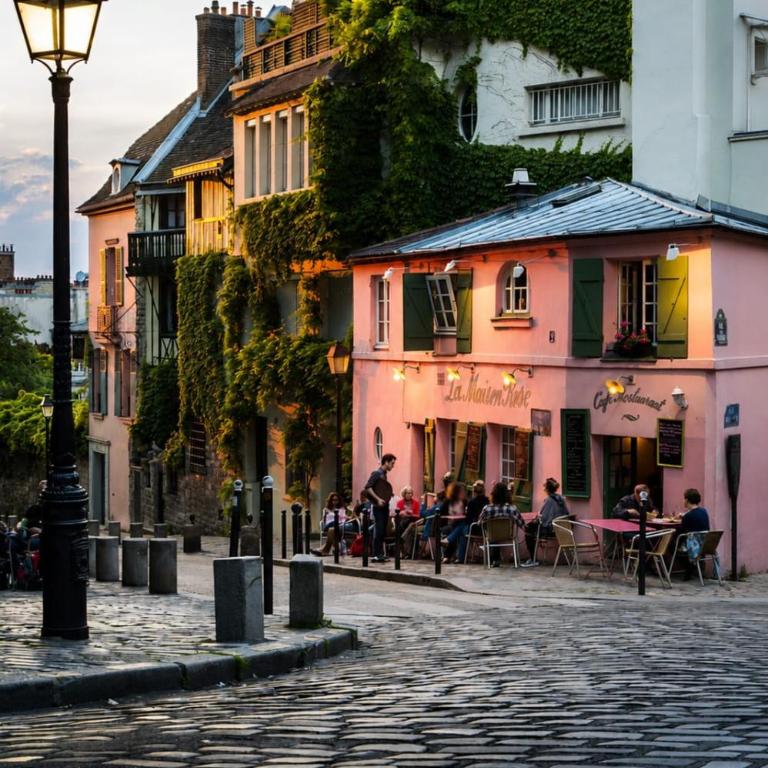 Montmartre Place du Tertre Calme & lumineux - Appartement - 15