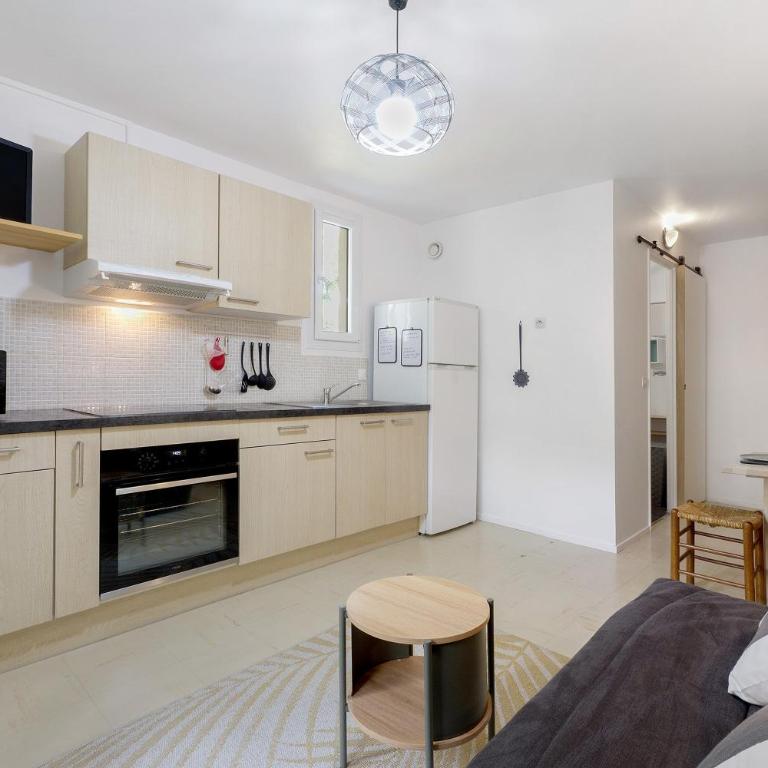 Les Centaurees - Appartement 1 Chambre - Vue sur Jardin - 9