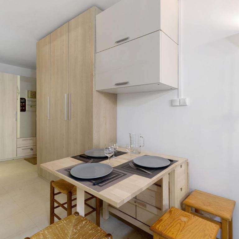Les Centaurees - Appartement 1 Chambre - Vue sur Jardin - 10
