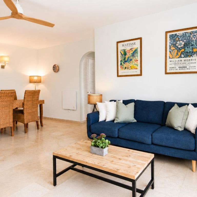 Coastal Living Near Estepona Marina - Apartamento - 2