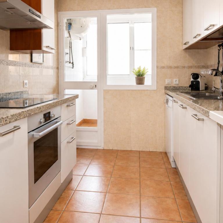 Coastal Living Near Estepona Marina - Apartamento - 8