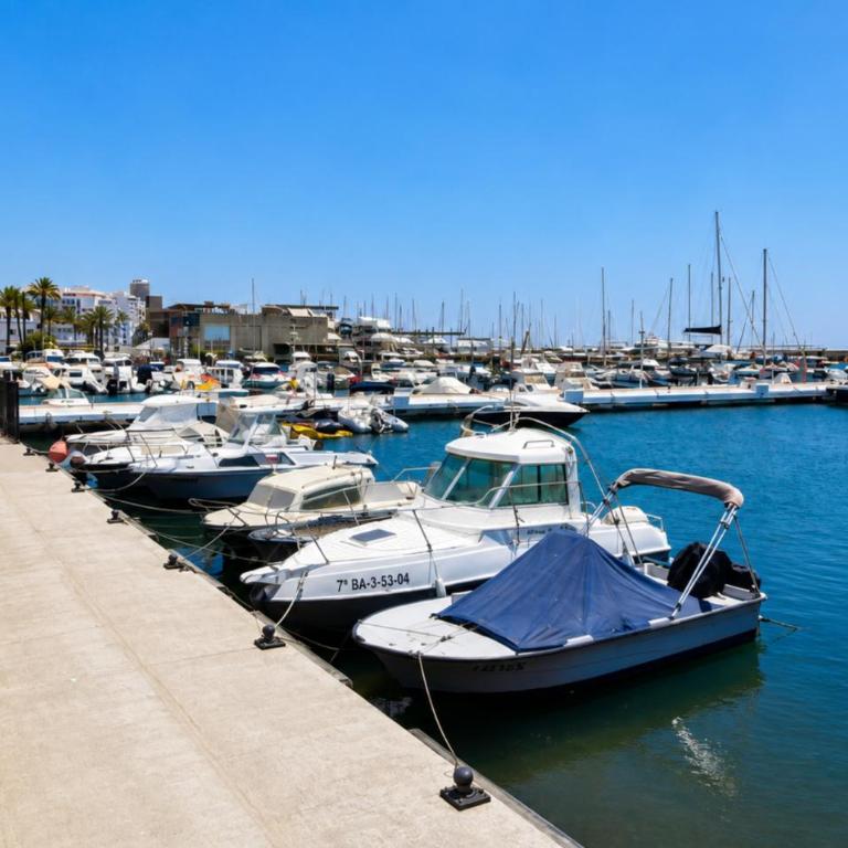 Coastal Living Near Estepona Marina - Apartamento - 24