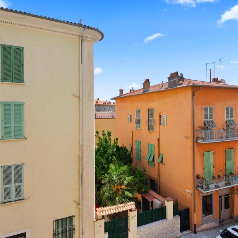 MARNE IV - Superbe deux pièces - Carré d'or Menton - Parking - Apartamento de 1 dormitorio - 9