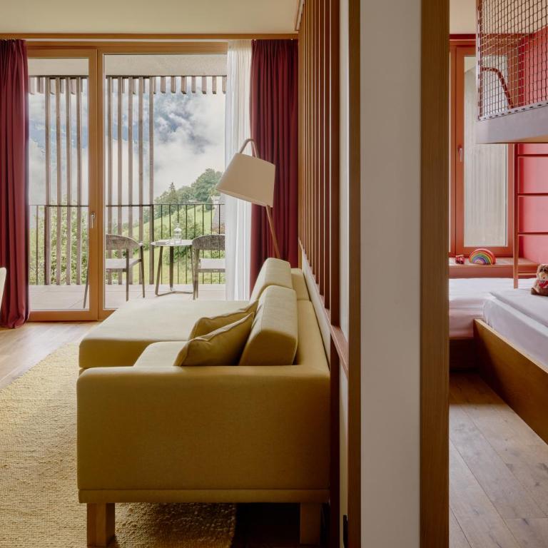 Falkensteiner Family Hotel Montafon - The Leading Hotels of the World - Bergsuite mit Balkon - 6