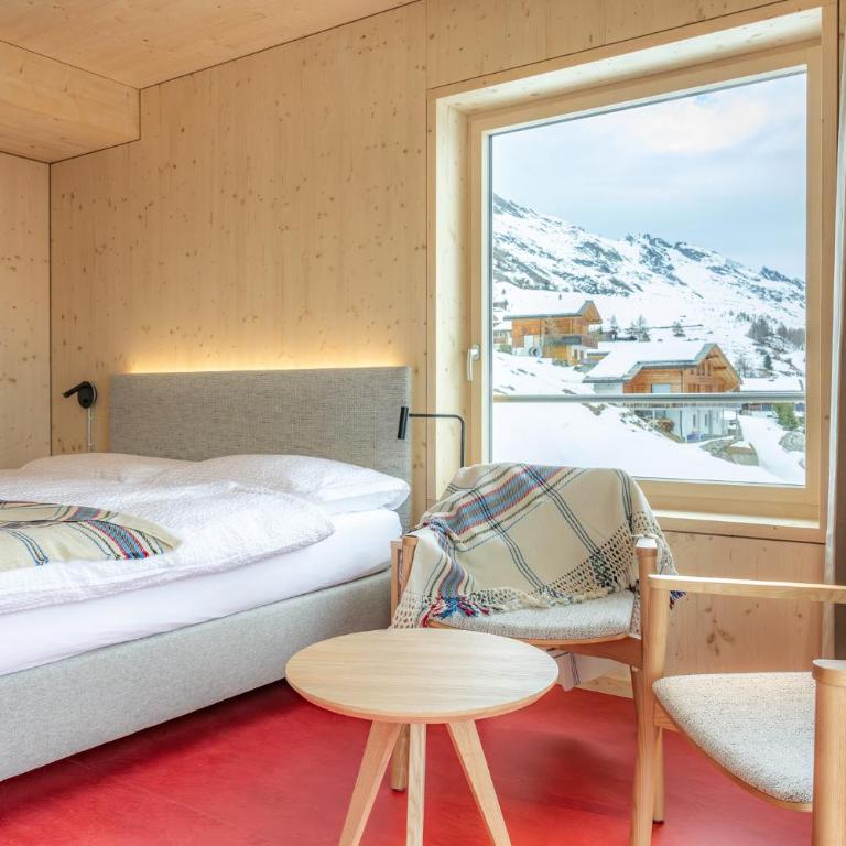 Momentum, die Lauchernalp Lodge - Doppel-/Zweibettzimmer mit Balkon - 11