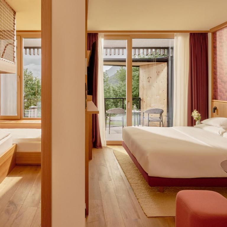 Falkensteiner Family Hotel Montafon - The Leading Hotels of the World - Deluxe Suite mit Balkon - 1