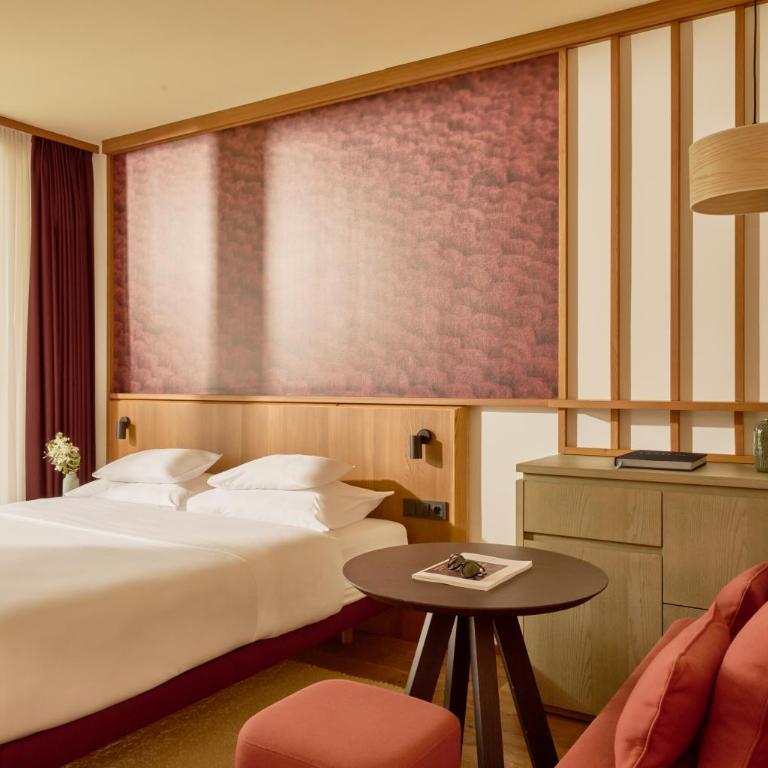 Falkensteiner Family Hotel Montafon - The Leading Hotels of the World - Deluxe Suite mit Balkon - 3