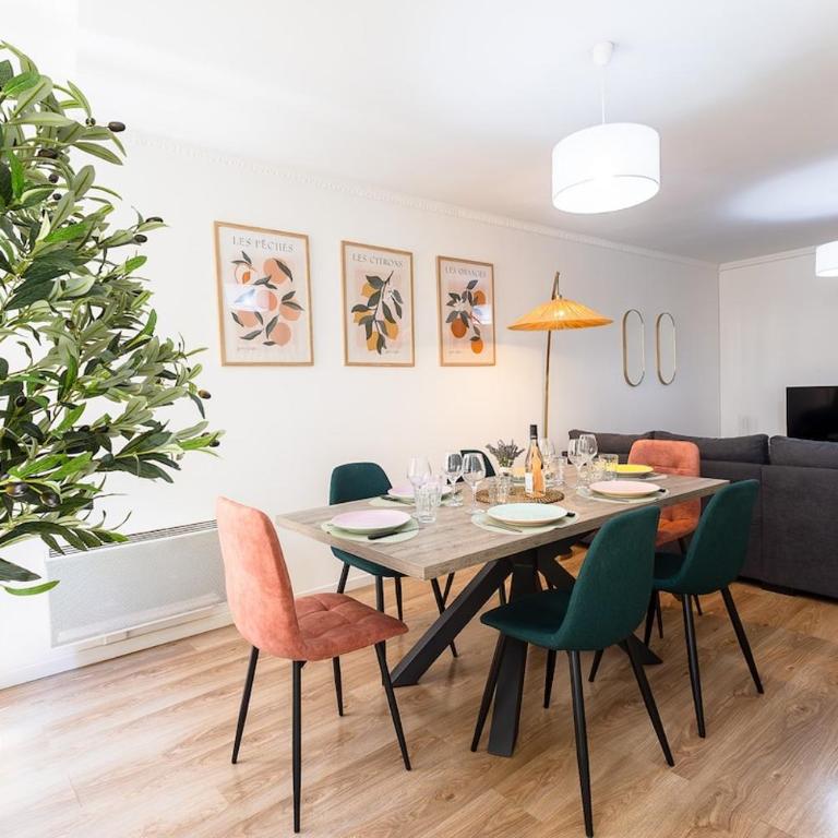 Colombine - Charme & Art de Vivre au Cœur de Pézenas, Balcon, WiFi Fibre - OFFRE SPECIALE - Appartement 2 Chambres Deluxe - 23