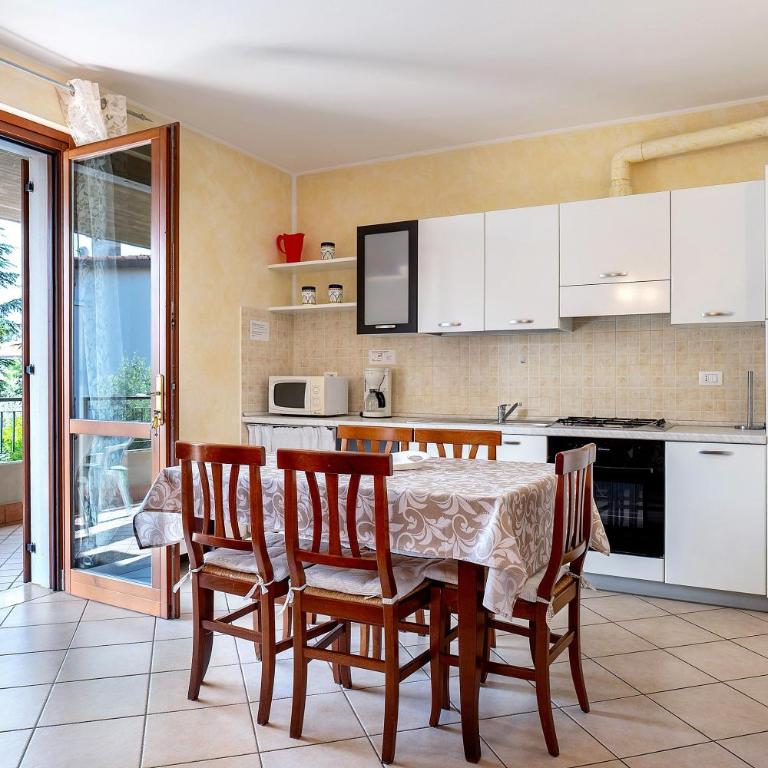Residence I Gigli - Appartamento Deluxe con 2 Camere da Letto e Balcone - 10