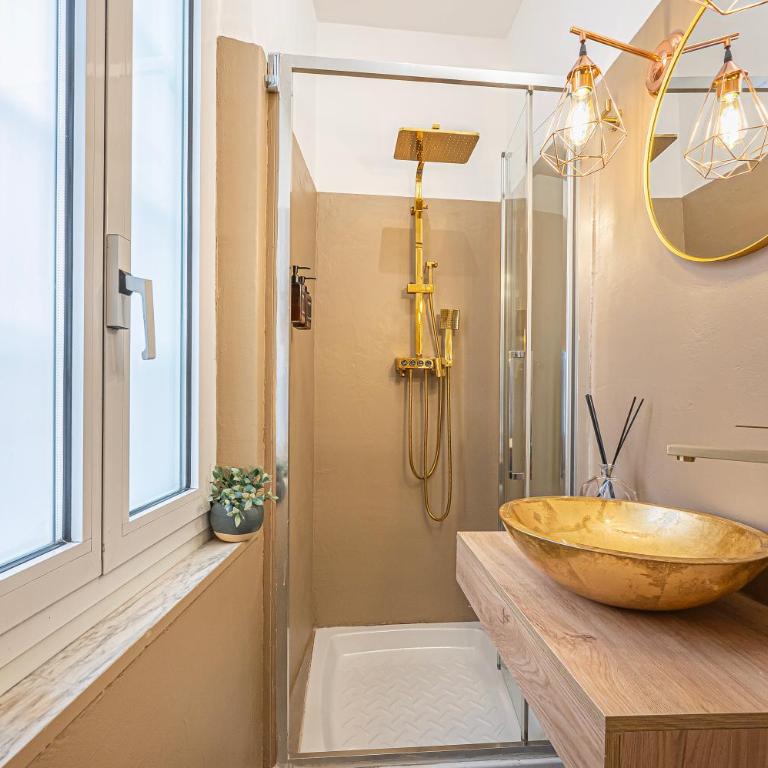 Minerva Pantheon Suites - One-Bedroom Apartment - 12
