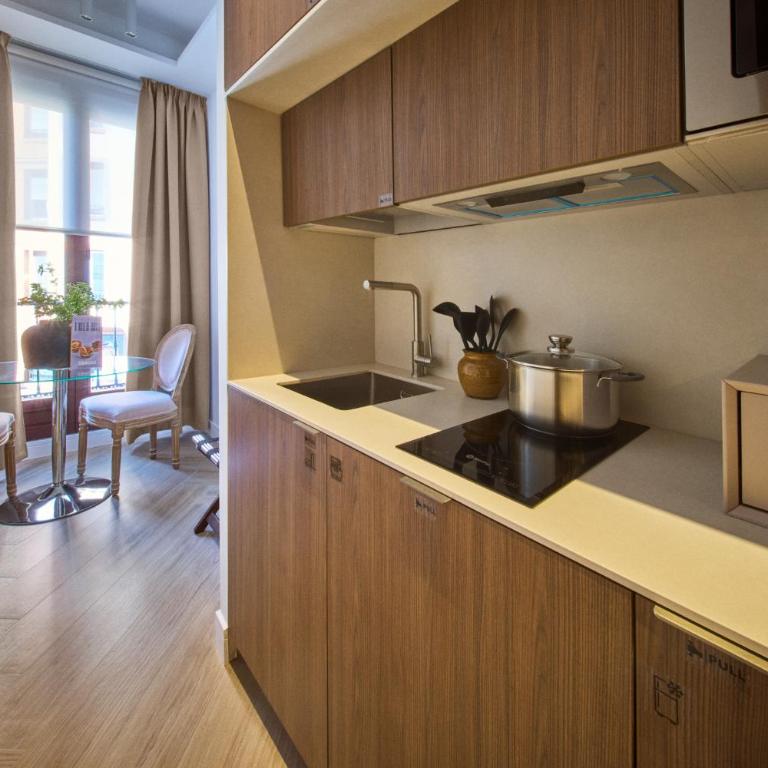 Glinter Barrio de las Letras - Apartments - Deluxe Apartment mit 1 Schlafzimmer und Stadtblick - 6