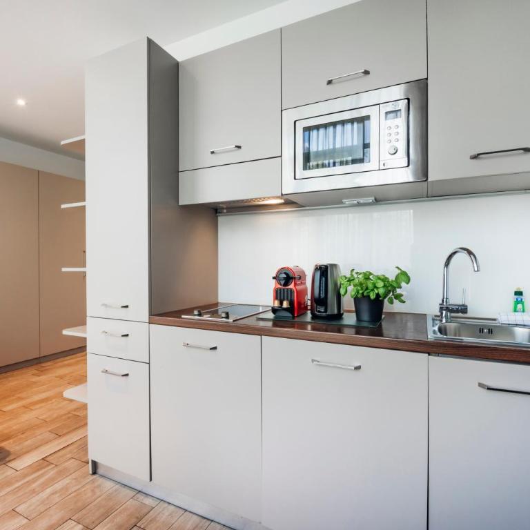 Brera Serviced Apartments Munich West - Appartamento M con Letto King-Size e Terrazza - 8