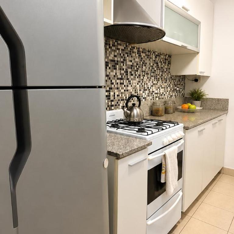 Moderno departamento de 2 dormitorios con piscina - Two-Bedroom Apartment - 3