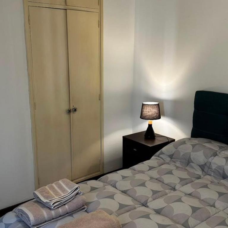 Departamento por día a media cuadra de la Plaza - Santa Rosa - Apartamento de 1 dormitorio - 2