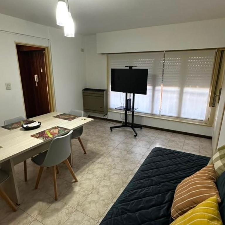 Departamento por día a media cuadra de la Plaza - Santa Rosa - Apartamento de 1 dormitorio - 6