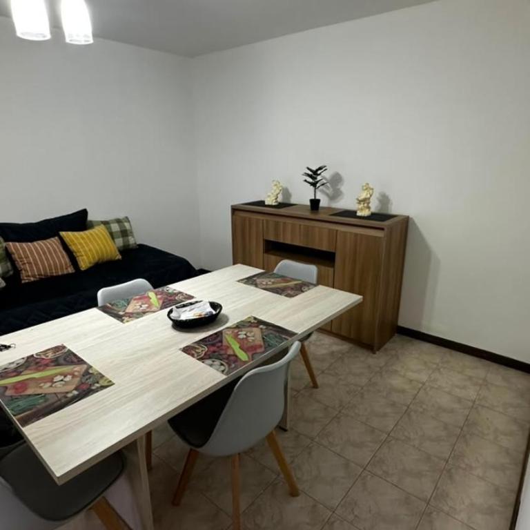 Departamento por día a media cuadra de la Plaza - Santa Rosa - Apartamento de 1 dormitorio - 10