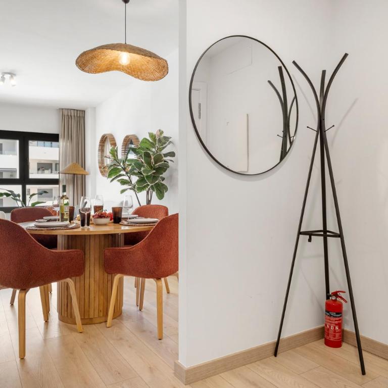 Estepona Garden Escape - Two-Bedroom Apartment with Balcony - 13