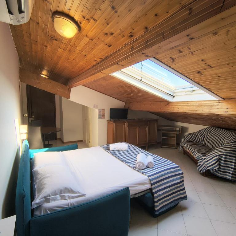 Il Rifugio della Riviera, Your cozy perch above the flowers. - Appartamento - 1