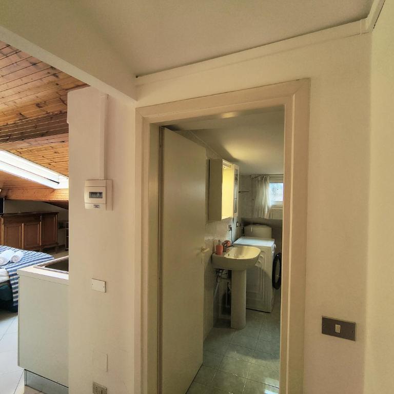 Il Rifugio della Riviera, Your cozy perch above the flowers. - Appartamento - 7