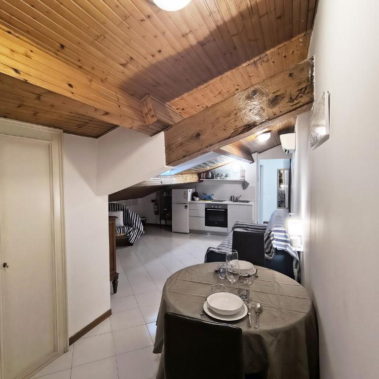 Il Rifugio della Riviera, Your cozy perch above the flowers. - Appartamento - 12