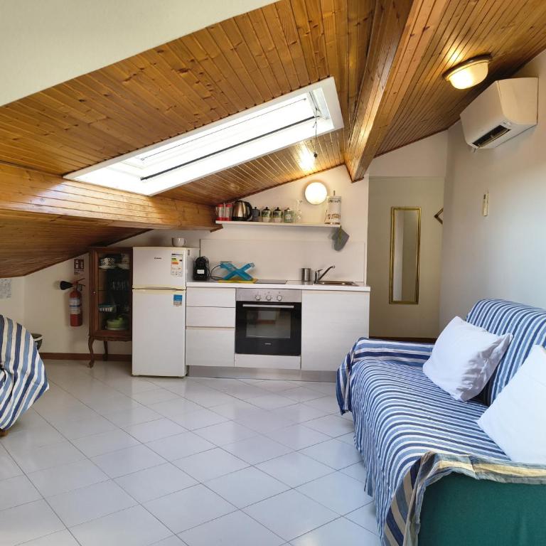 Il Rifugio della Riviera, Your cozy perch above the flowers. - Appartamento - 13
