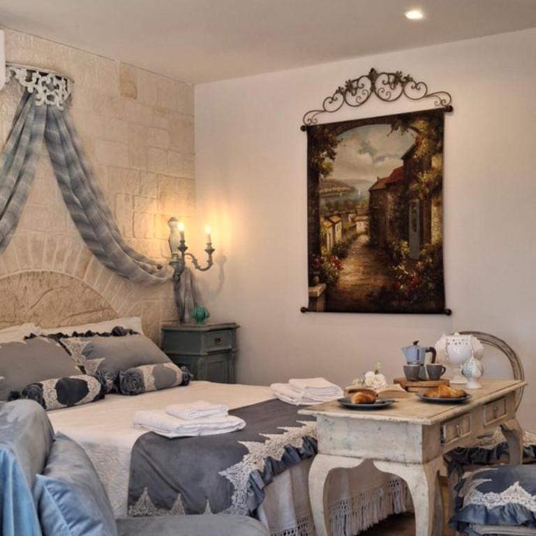Suite Tiffany - Camera Queen con Vasca Idromassaggio - 12