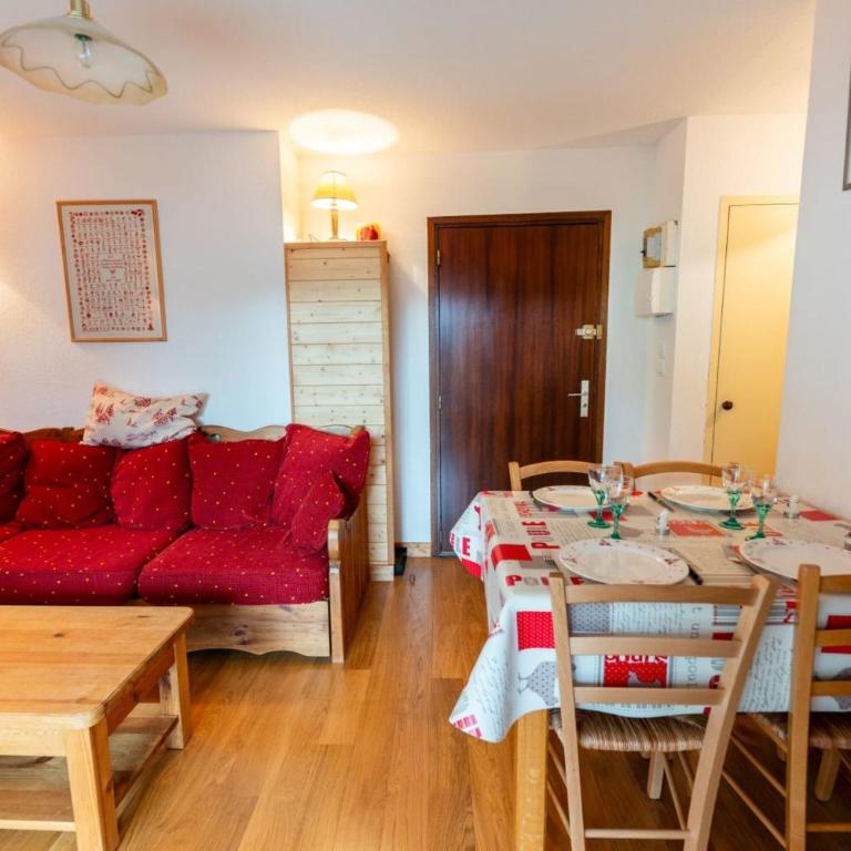 Warm 29m with balcony and lake view - Appartement - 6