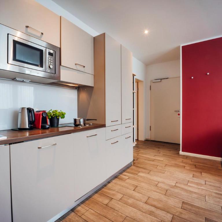 Brera Serviced Apartments Munich West - Appartamento XL con Letto King-Size e Camera da Letto Separata - 11