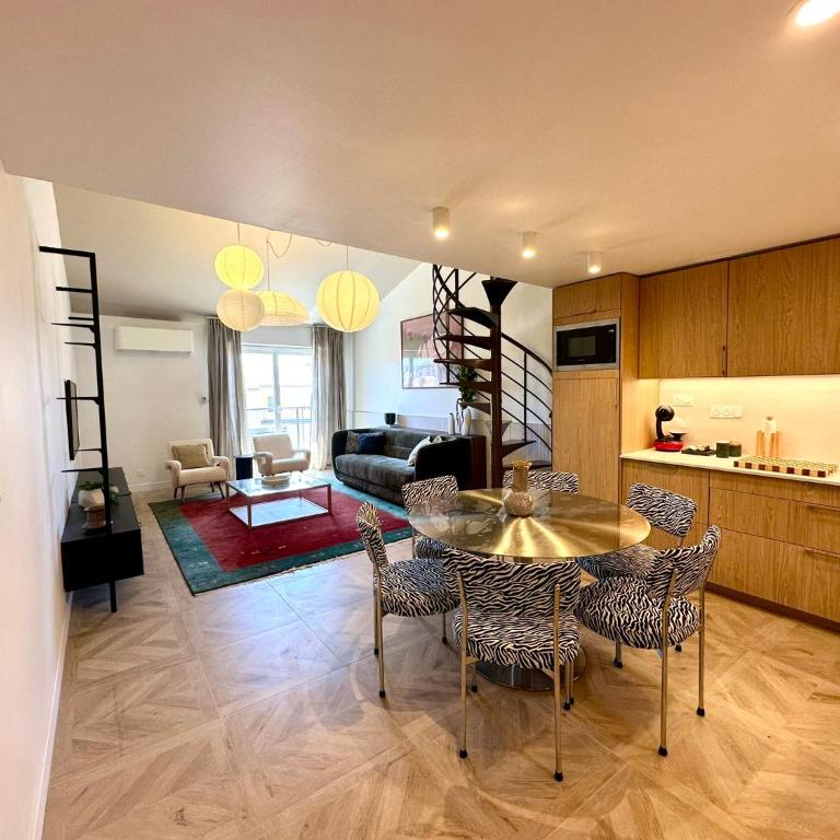 Le 11 Vue Cité Médiévale - Appartement 3 Chambres - 1