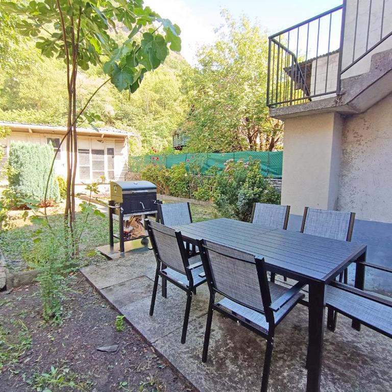 Le Patou, WiFi, jardin, climatisation, tv connectée, T4, 6 personnes - Appartement 2 Chambres - 31