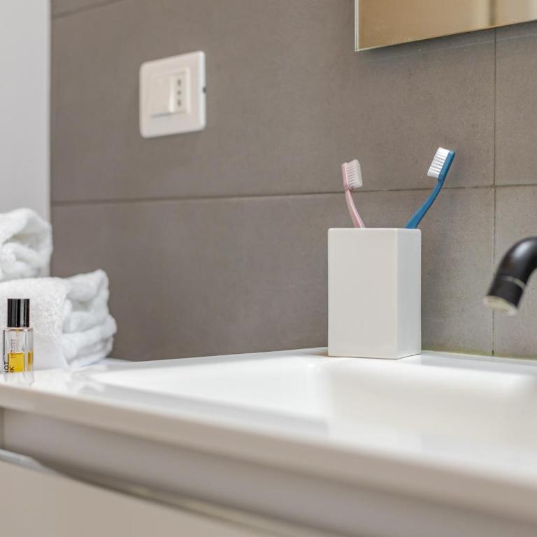 The Best Rent - Two-room apartment in the Sant'Ambrogio neighborhood - Appartamento con 1 Camera da Letto - 8
