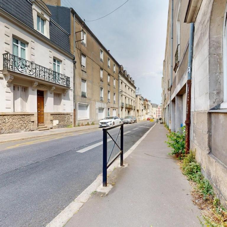Cosy T2 à 10 min du centre ville - Tramway à 5 min - One-Bedroom Apartment - 13