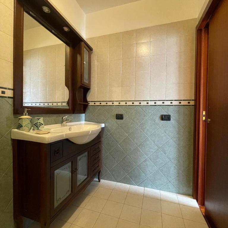Bari Suite & Solarium - Appartamento con 1 Camera da Letto - 1