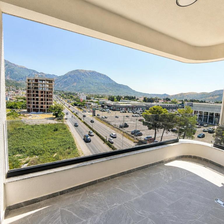 FortunaMax - Apartman sa 1 Spavaćom Sobom, Balkonom i Pogledom na Planinu - 9