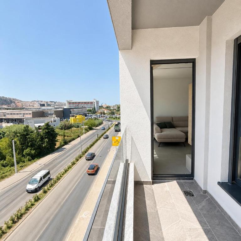 FortunaMax - Apartman sa 1 Spavaćom Sobom, Balkonom i Pogledom na Grad - 9