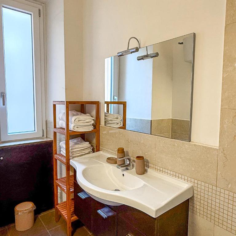 Rome Boutique Apartment - 2 steps from subway - Appartamento Superior con 2 Camere da Letto - 7